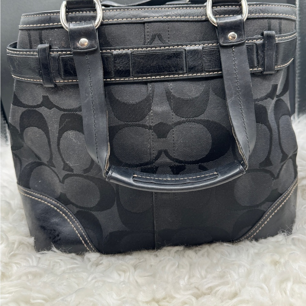 Coach Handbag - Picture 2 of 11